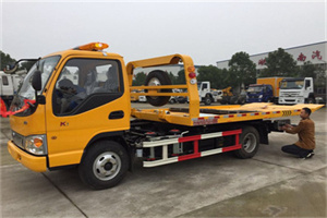 富宁哪里有拖车服务